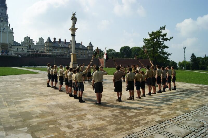 File:Rassemblement Scout d'Europe Chestochowa Pologne.jpg