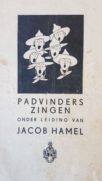 File:1937 Padvinders Zingen onder leiding van Jacob Hamel.jpg