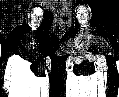 File:Mgr Courbe (à gauche) et Mgr Chappoulie vers 1953.PNG