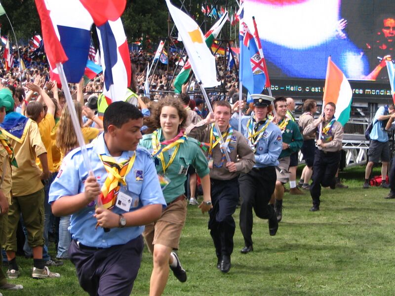 File:2007 WSJ flag holders in Opening Ceremony.JPG
