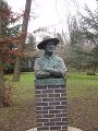 En buste af B-P, foræret til Olave Baden-Powell til Gillwell Park af de mexikanske spejdere i 1968