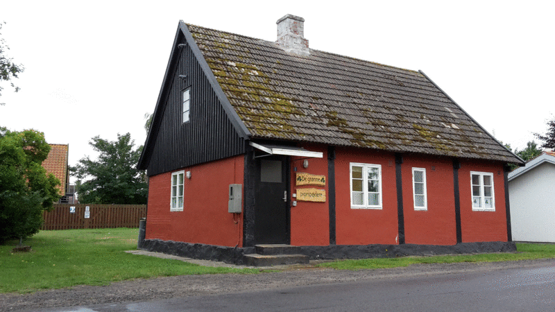 File:DGP Snogebæk Cabin.gif