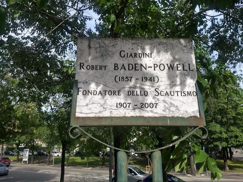 File:Giardini Baden-Powell Verona 1.jpg